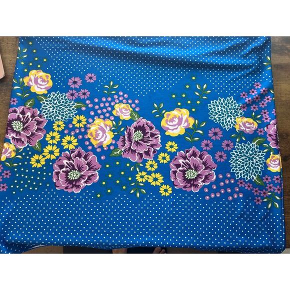 Amanda Paige M Blue Polkadot/Floral Print Pullover Comfy Sleepwear/Casual - Picture 5 of 7